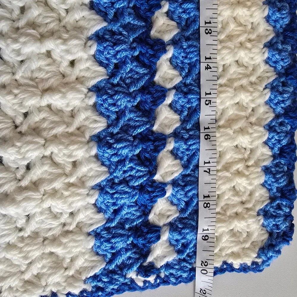 Handmade‎ Crochet Baby Blanket Blue White Striped Shell Stitch Throw 40x20